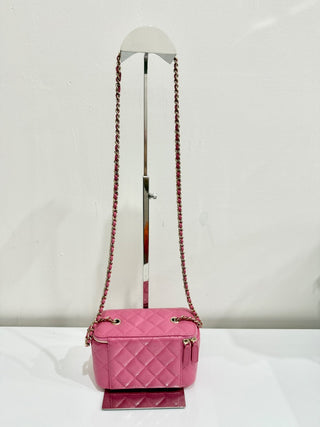 Chanel Caviar Quilted Small Vanity Case Crossbody Bag With Chain Pink