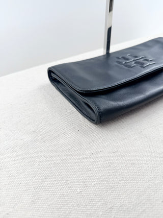 Tory Burch large clutch bag with tone in tone logo