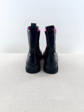 Gucci chunky sole leather ankle boots with jersey knit, 37