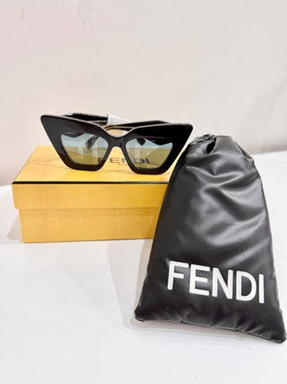 Fendi x Marc Jacobs Oversized Cat-Eye Sunglasses Glossy Black Women's