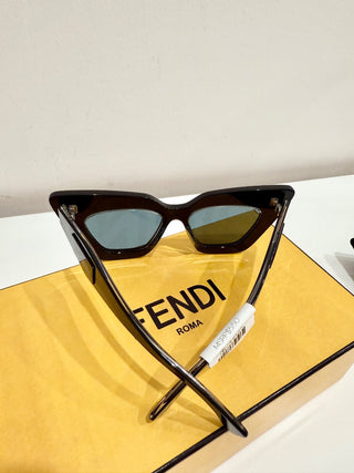 Fendi x Marc Jacobs Oversized Cat-Eye Sunglasses Glossy Black Women's