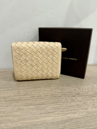 Bottega Veneta intreciatto medium leather wallet