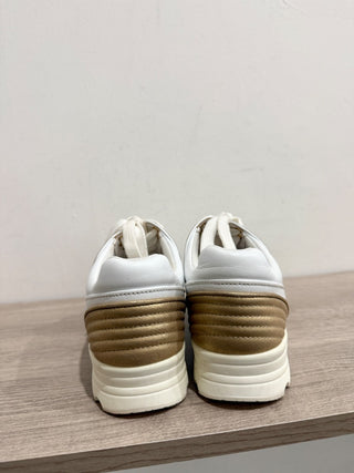 Chanel leather sneakers, 38