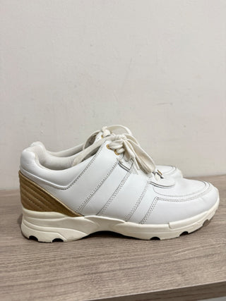 Chanel leather sneakers, 38