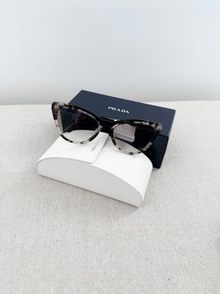 Prada SPR  01V - F sunglasses