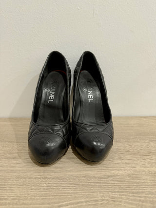 Chanel Quilted Leather Platform CC Logo Cap Toe Stilettos Heel Pumps Black EU 37