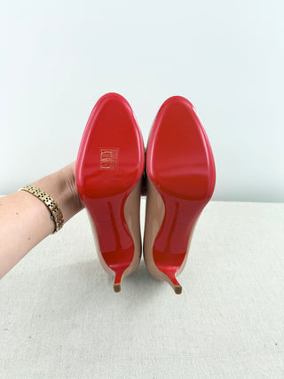 Christian Louboutin round toe patent leather pumps, 38.5