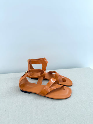 Tamara Mellon patent leather flat sandals, 38