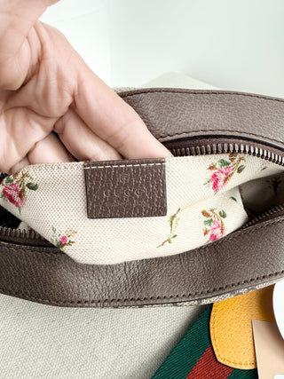 Gucci neo vintage G supreme canvas camera bag