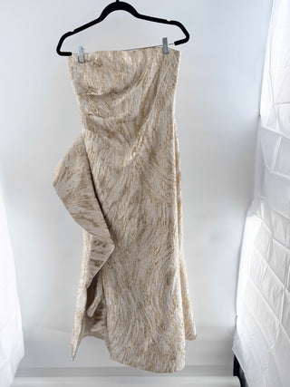Donna Karan evening gown crafted in metallic jacquard with abstract brushstroke-inspired pattern, designed with sweetheart neckline and dramatic asymmetrical draped panel, 6
