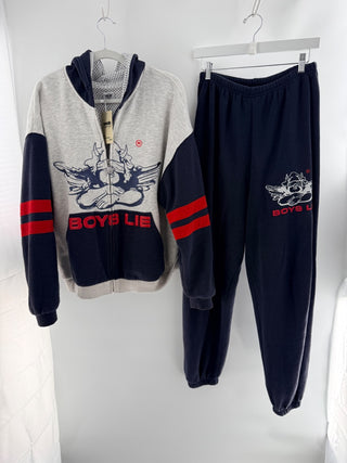 Boys lie matching lounge set featuring oversized zip-up hoodie and coordinating sweatpants crafted in soft fleece fabric, top S / bottom M