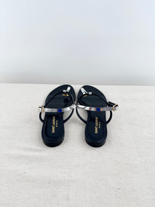 Saint Laurent cassandra patent leather with YSL logo thong sandals, 36.5