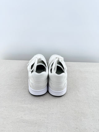 Gucci leather sneakers with GG detail, 35.5