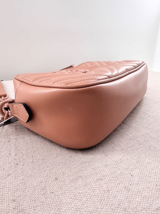 Gucci Calfskin Matelasse Monochrome Small GG Marmont Camera Bag