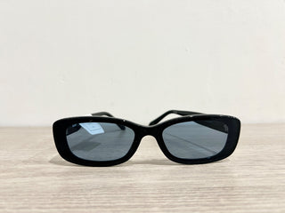 Quay vibe check rectangular sunglasses