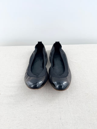 Chanel leather and patent CC flats, 39