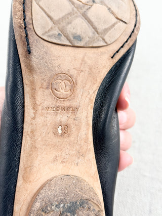 Chanel leather and patent CC flats, 39
