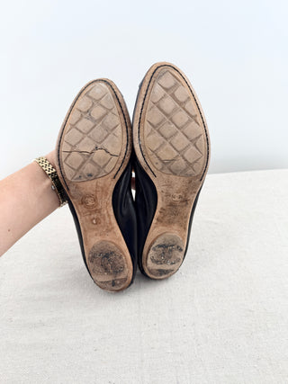 Chanel leather and patent CC flats, 39