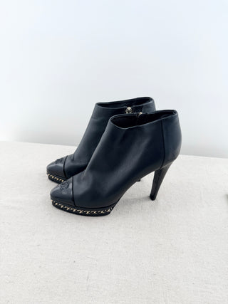 Chanel platform booties with CC and chain detail, 37