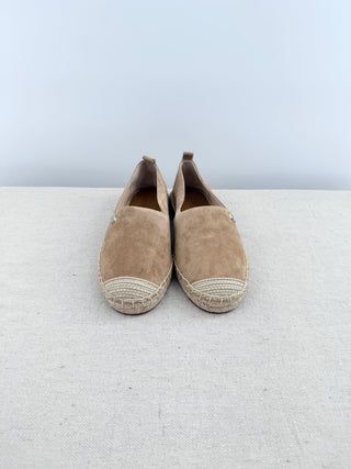 Ralph Lauren espadrille flats in suede with traditional jute-wrapped sole and embroidered LR monogram detail, 5