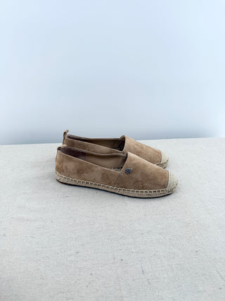 Ralph Lauren espadrille flats in suede with traditional jute-wrapped sole and embroidered LR monogram detail, 5