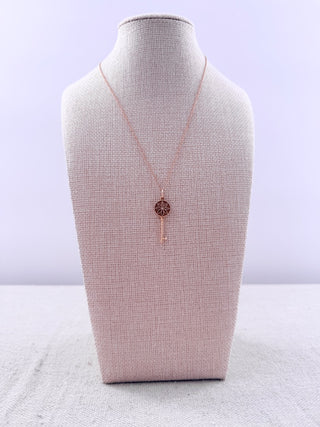Tiffany & Co. daisy key pendant necklace 18 k and diamond