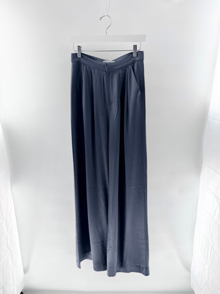 Nonchalant Grey high waisted satin trousers, S
