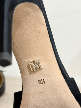 NWOT Badgley Mischka Marlow Ornament Ankle Strap Stiletto Pumps Black Womens 8.5