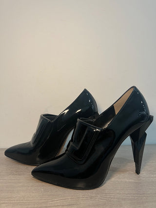 Fendi Patent Leather Diamond Heel Pointed Toe Ankle Booties Black Womens EU 41.5