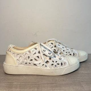 CHANEL Patent Leather Laser-Cut Floral Low Top Comfort Sneakers White Cream 10