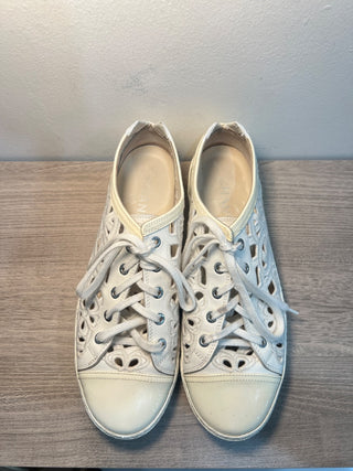 CHANEL Patent Leather Laser-Cut Floral Low Top Comfort Sneakers White Cream 10