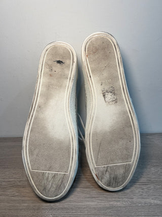 CHANEL Patent Leather Laser-Cut Floral Low Top Comfort Sneakers White Cream 10