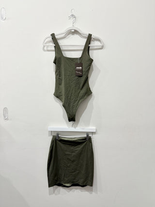 Rayn set body suit and mini skirt, XS