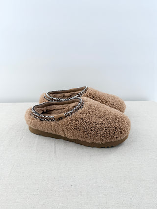 NWOT UGG Tasman Maxi Curly Shearling Slides Slipper Chestnut Brown Womens US 10