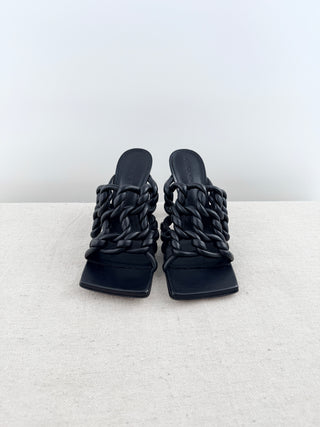 Bottega Veneta stretch mule sandals leather, 37