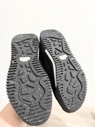 The North Face Back To Berkley III Winter Boots Black White Women's Size US 8