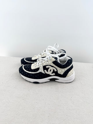 Chanel CC interlocking logo sneakers, 37.5