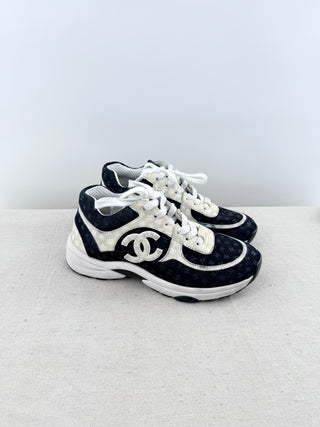 Chanel CC interlocking logo sneakers, 37.5