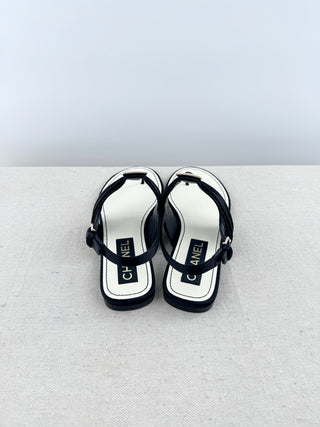 Chanel suede thong sandals, 37