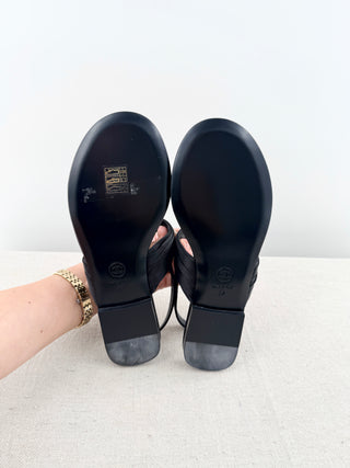 Chanel suede thong sandals, 37