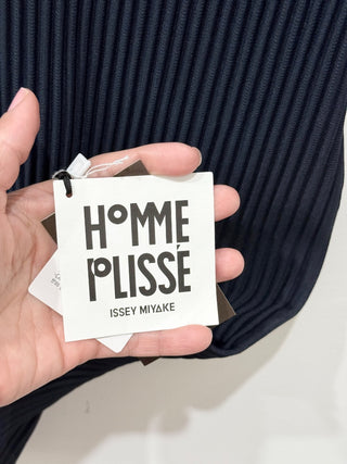 NWT Homme Plisse Issey Miyake Pleated Short Sleeve T-Shirt Top Black Men's 2 / M