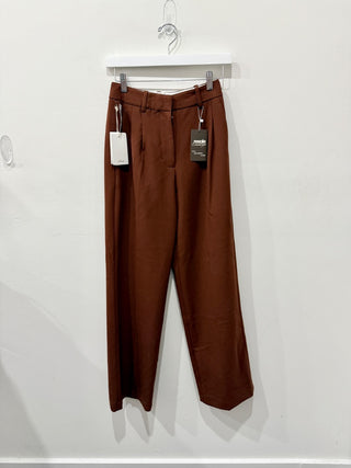 Wilfred effortless pants in dark rust, 0