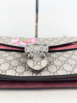 Gucci dionysus small bag with bloom print