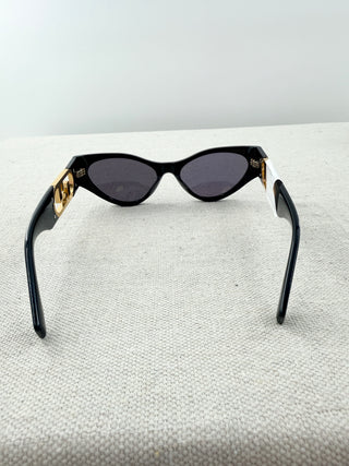 Fendi FE 4004 sunglasses