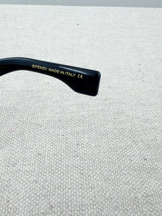 Fendi FE 4004 sunglasses