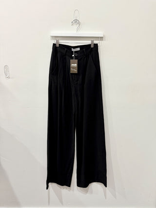 Nonchalant pleated pants wide leg, XS