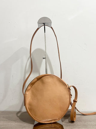 Il Bisonte round zipper long strap leather bag