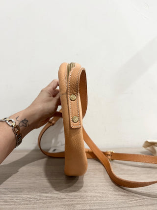 Il Bisonte round zipper long strap leather bag