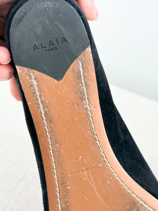 Alaia suede low booties chamois 30, 40