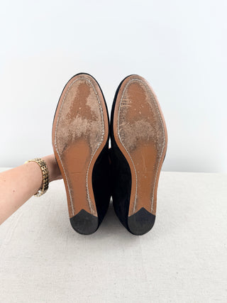 Alaia suede low booties chamois 30, 40